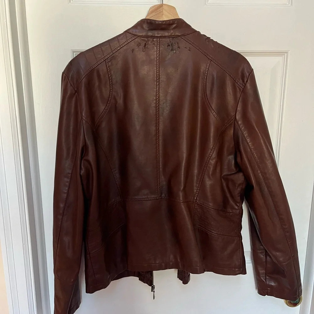 Bernardo Brown Leather Jacket Classic Streamlined Design - Picture 4 of 5